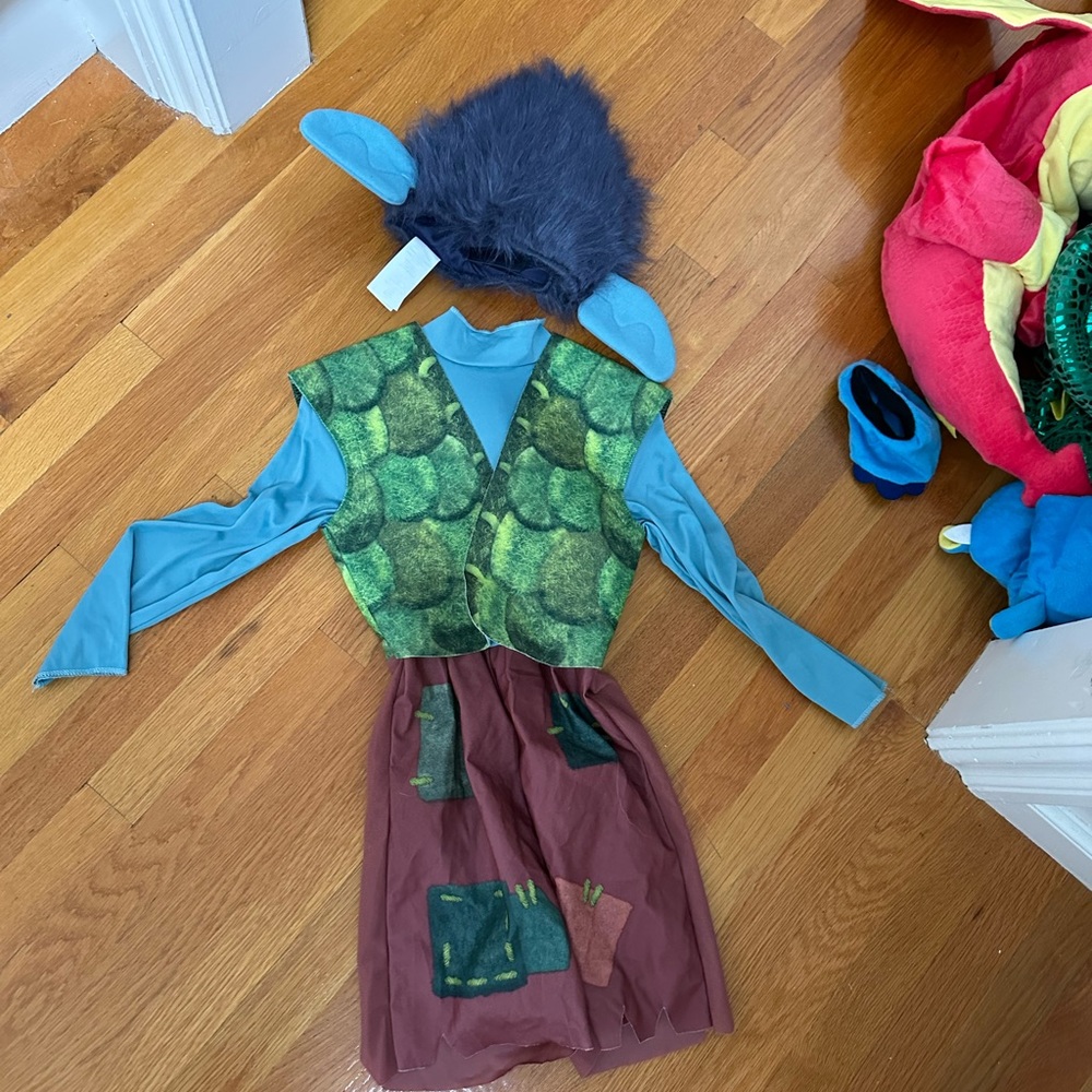 Trolls ‘Branch’ Halloween costume size 4